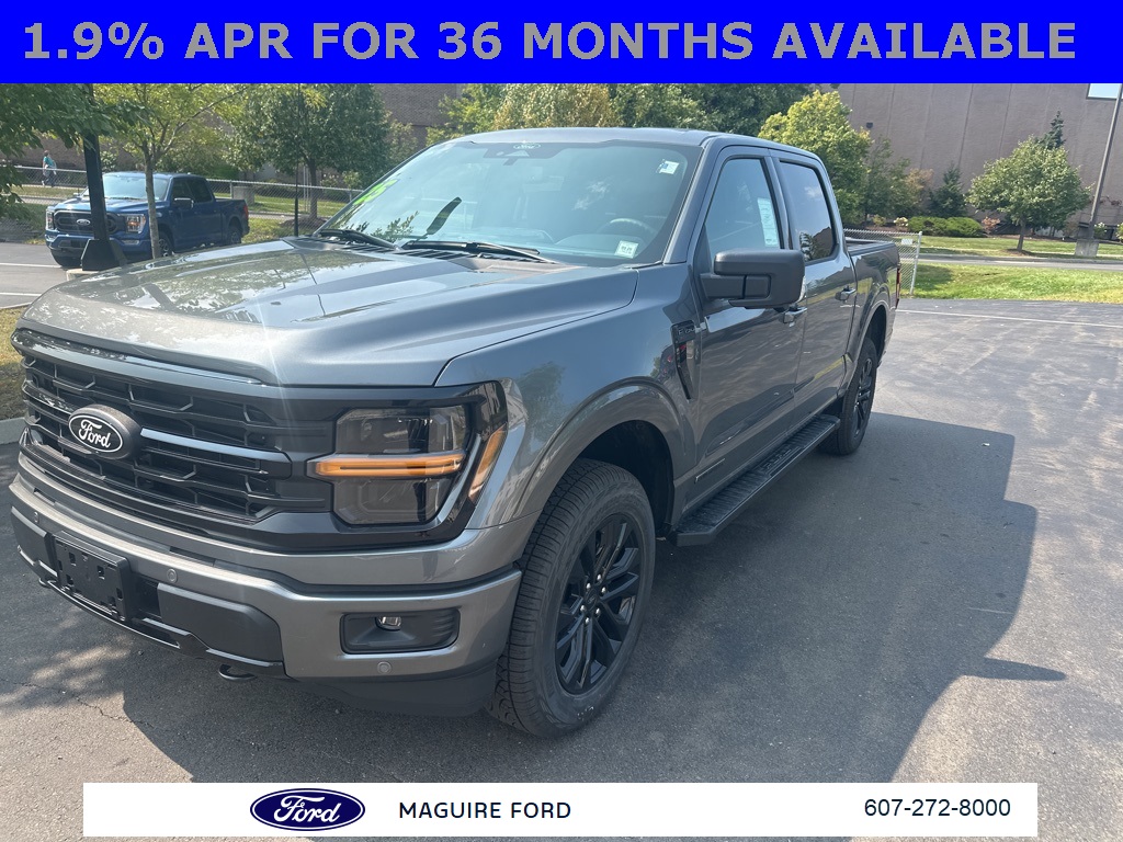 2025 Ford F-150 XLT photo 8