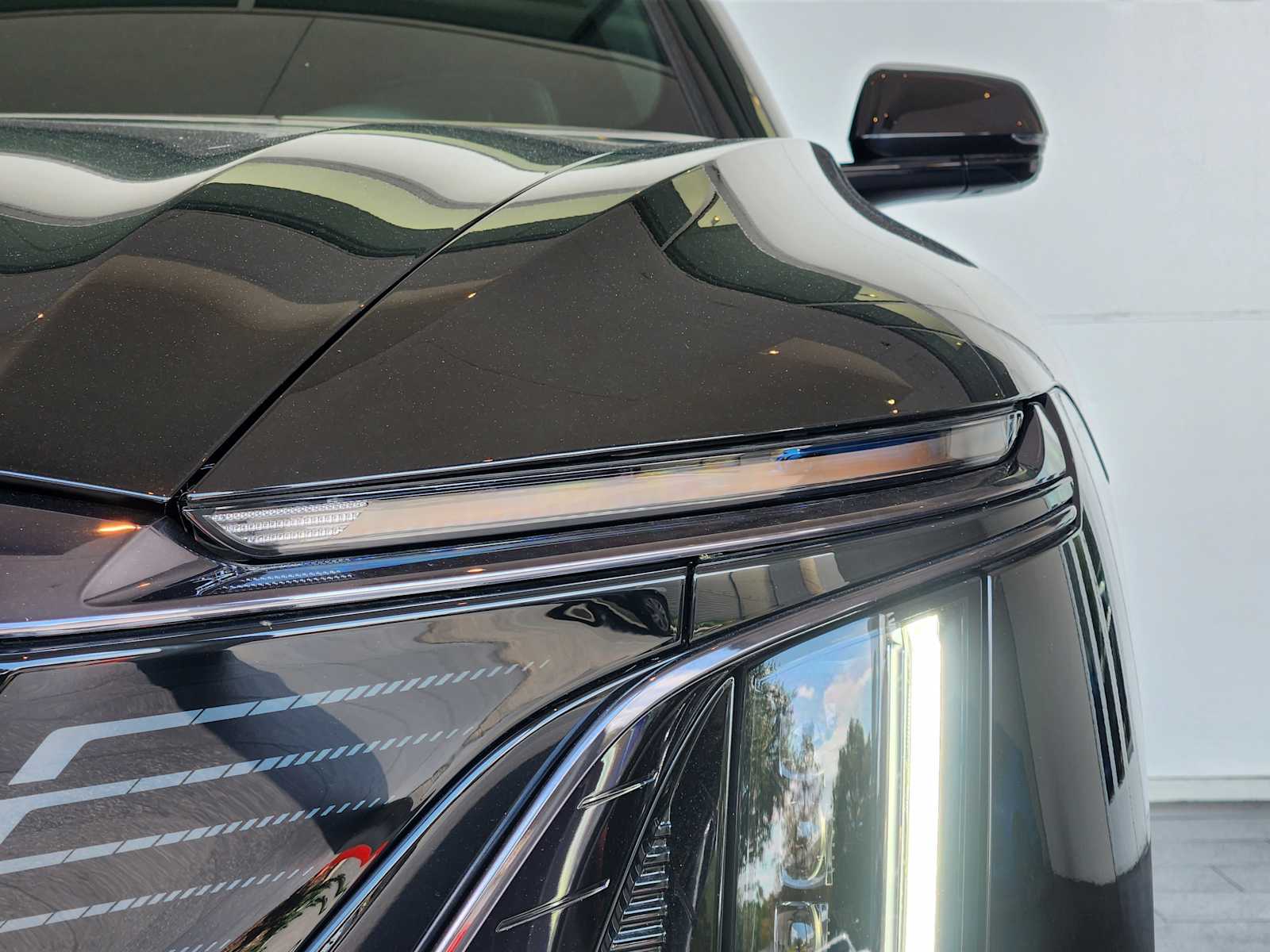 2025 Cadillac Lyriq Sport photo 5