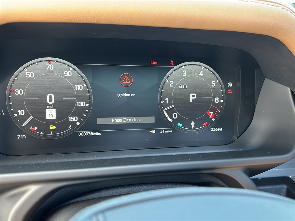 2025 Land Rover Defender 110 V8 photo 8