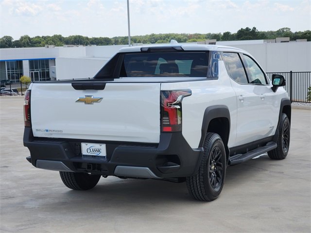 2026 Chevrolet Silverado EV LT photo 4