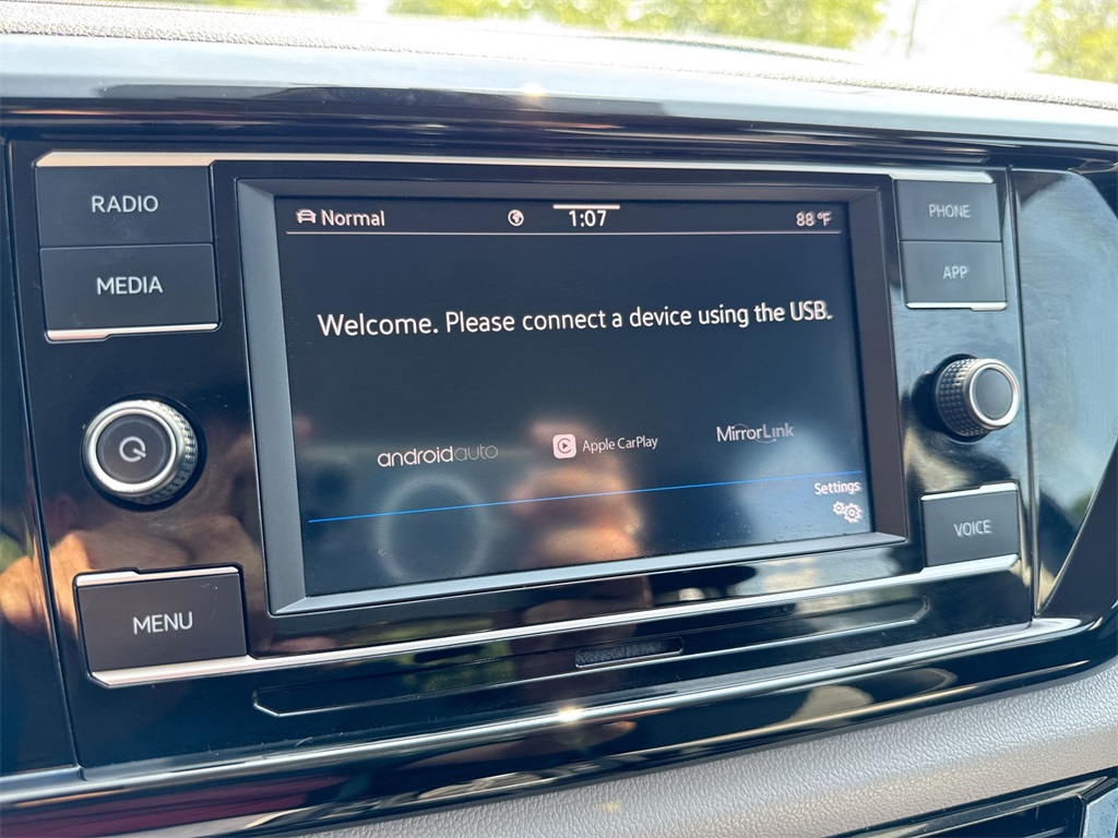 2022 Volkswagen Taos S photo 18