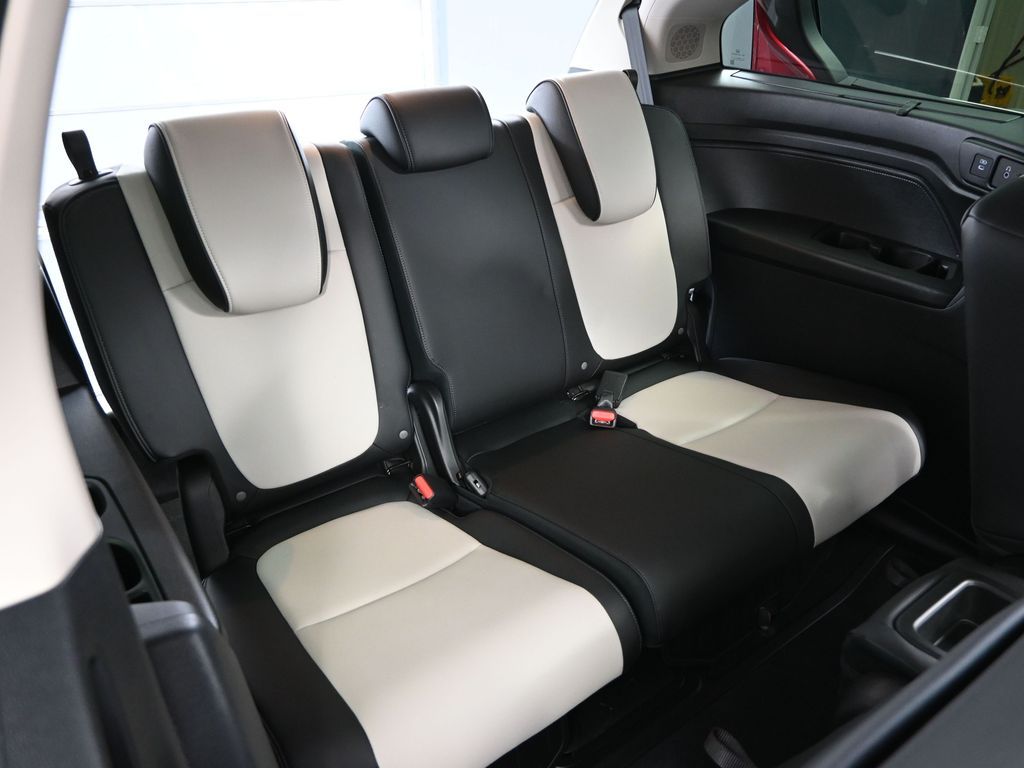 2025 Honda Odyssey Elite photo 36