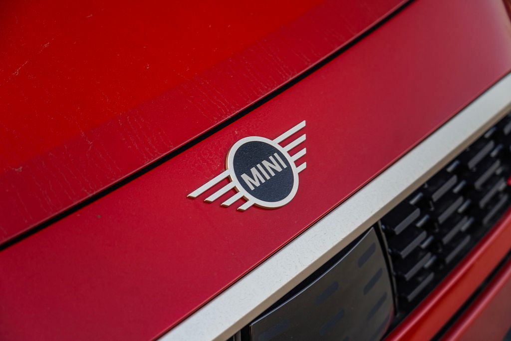 2025 Mini Countryman S ALL4 Iconic photo 3