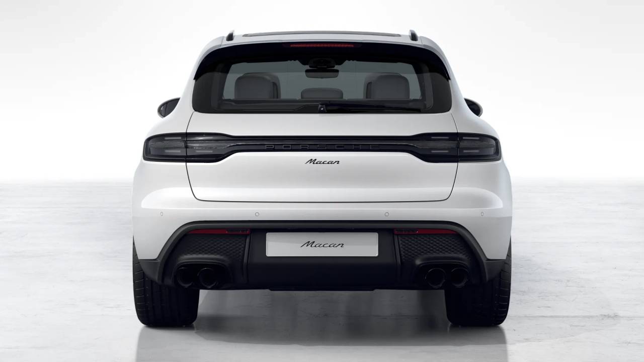 2026 Porsche Macan T photo 8