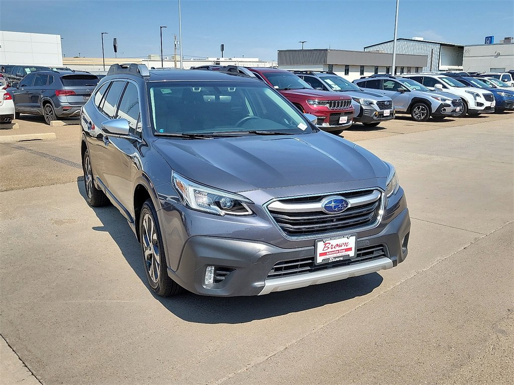 2022 Subaru Outback Touring XT photo 2
