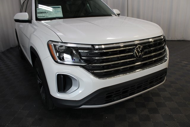 2026 Volkswagen Atlas SE Technology photo 28