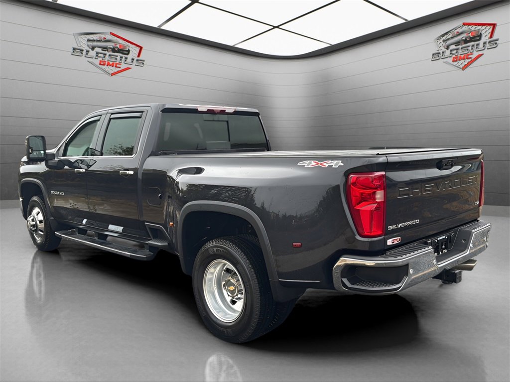 2024 Chevrolet Silverado 3500HD LTZ photo 3
