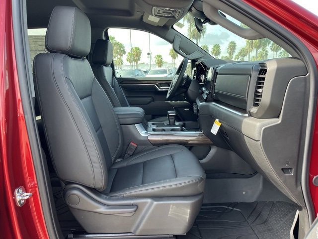 2025 Chevrolet Silverado 1500 RST photo 17