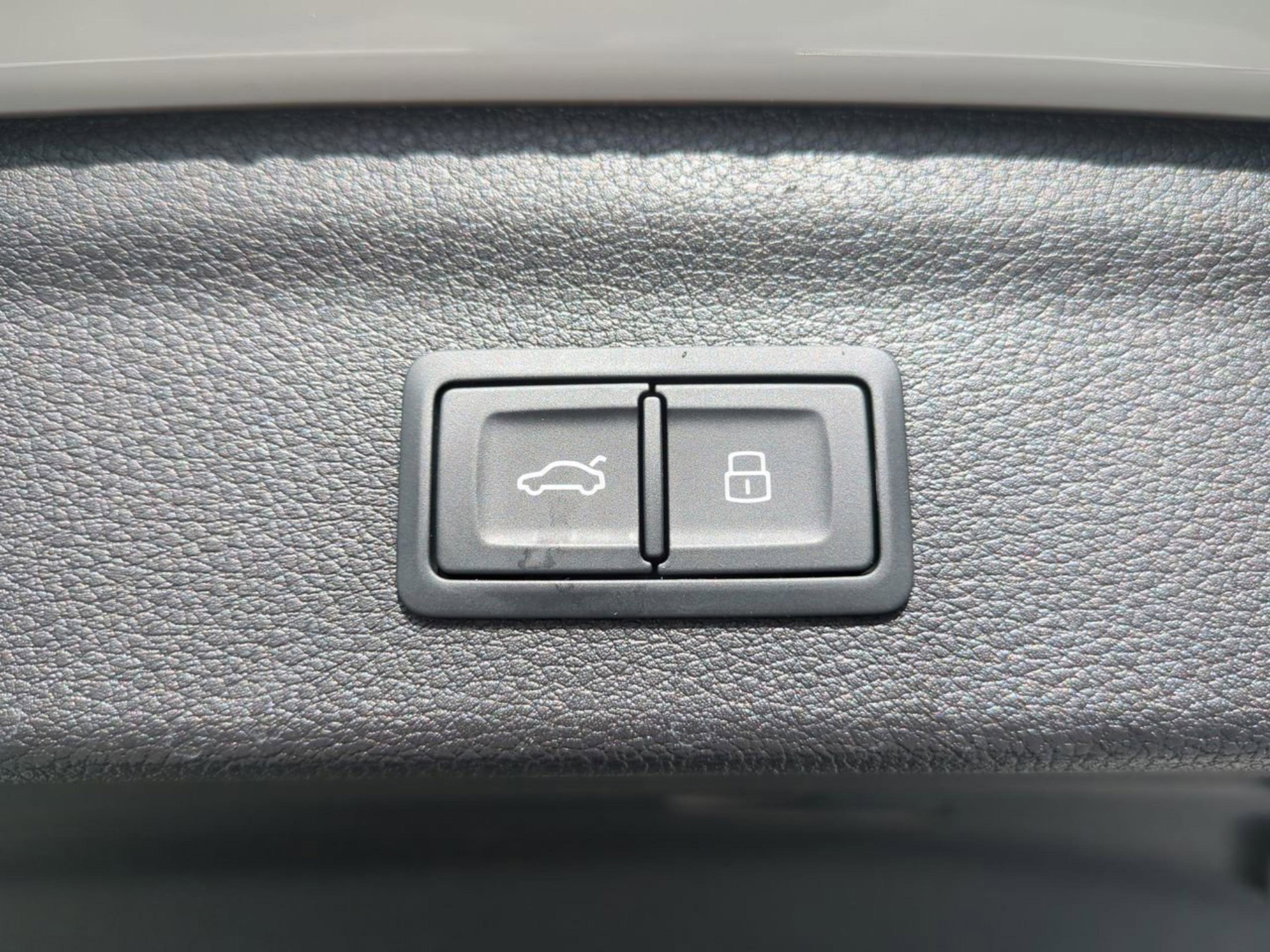 2022 Audi Q3 S line Premium Plus photo 14