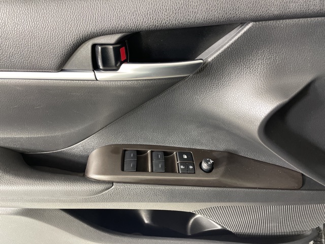2024 Toyota Camry SE photo 17