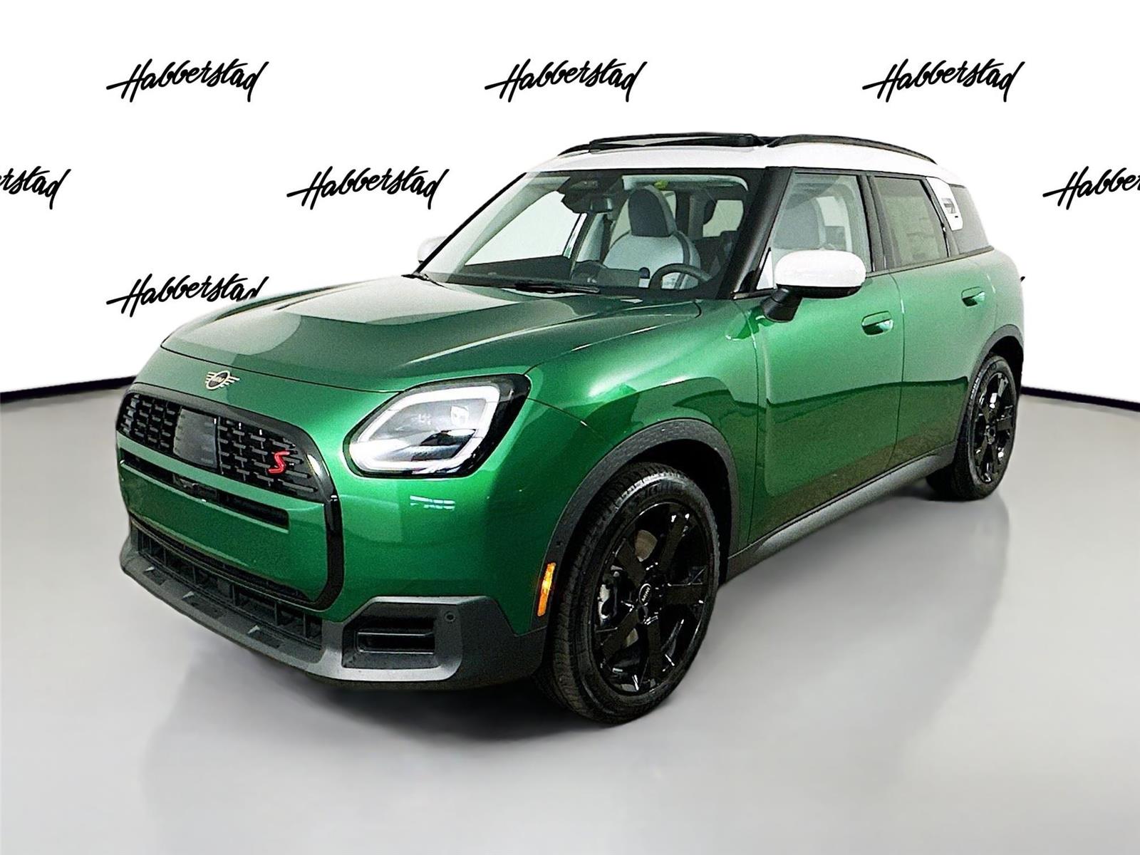 2025 MINI Countryman S's photo