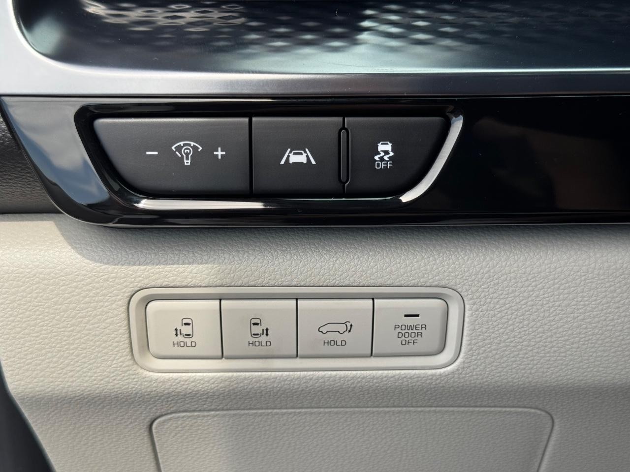 2022 Kia Carnival SX Prestige photo 24