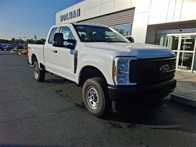 2026 Ford F-250 photo 2
