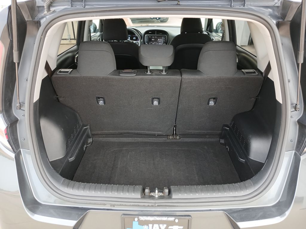 2023 Kia Soul LX photo 18