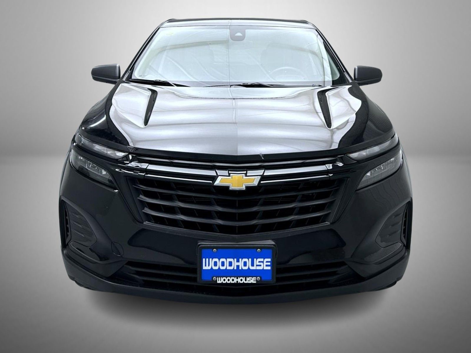 2024 Chevrolet Equinox LS photo 3