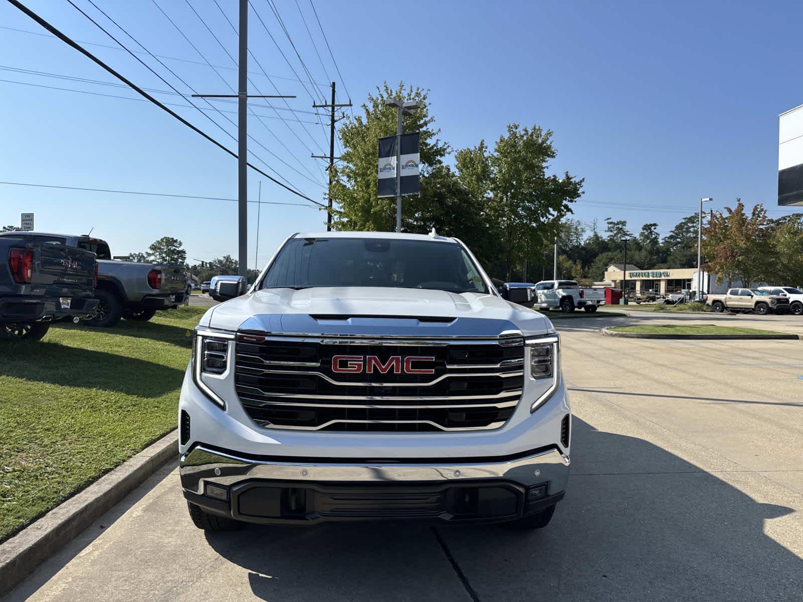 2026 Gmc Sierra 1500 photo 2