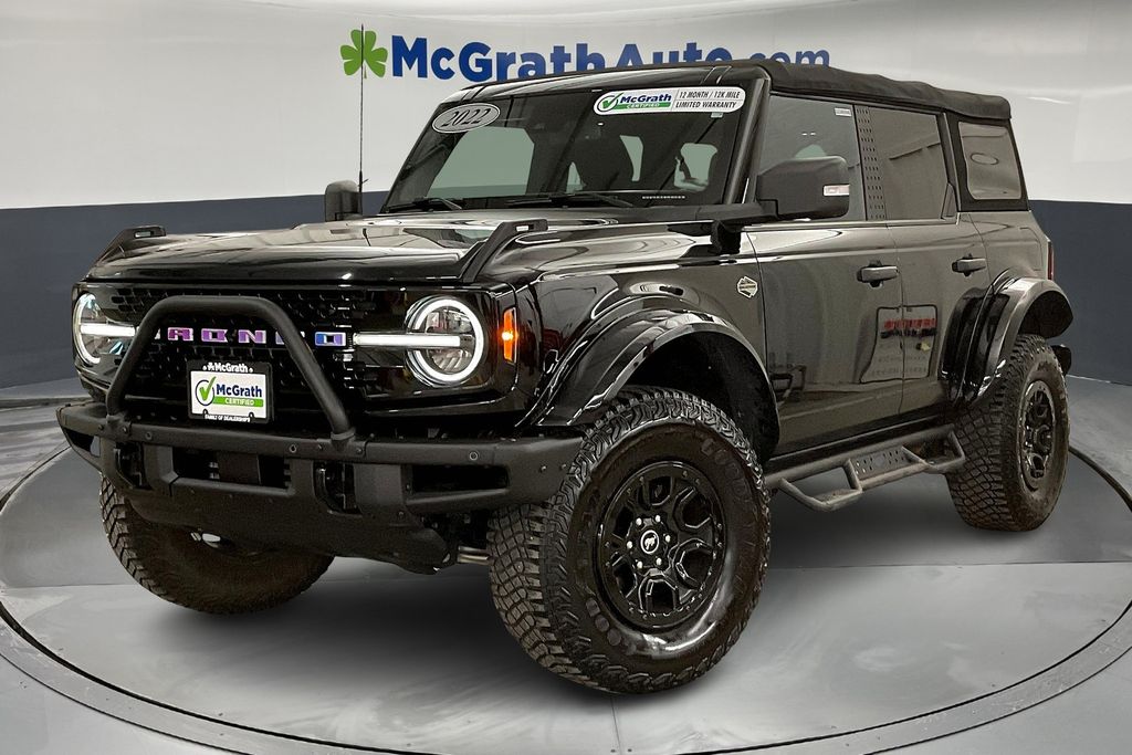 2022 Ford Bronco Wildtrak photo 2