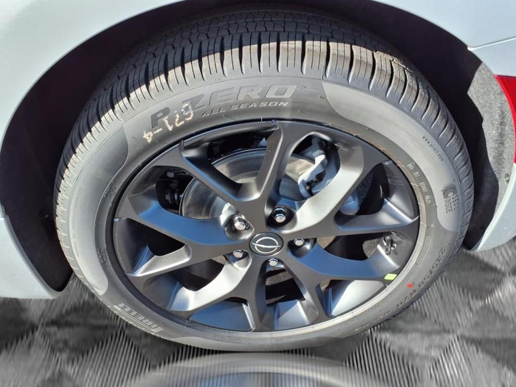 2026 Chrysler Pacifica Limited photo 17