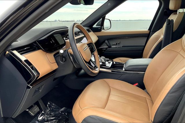 2023 Land Rover Range Rover Sport SE photo 11