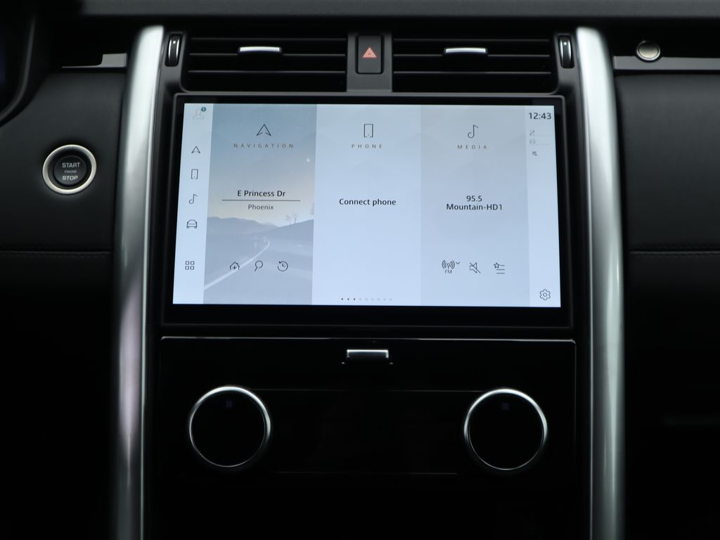 2025 Land Rover Discovery S photo 14