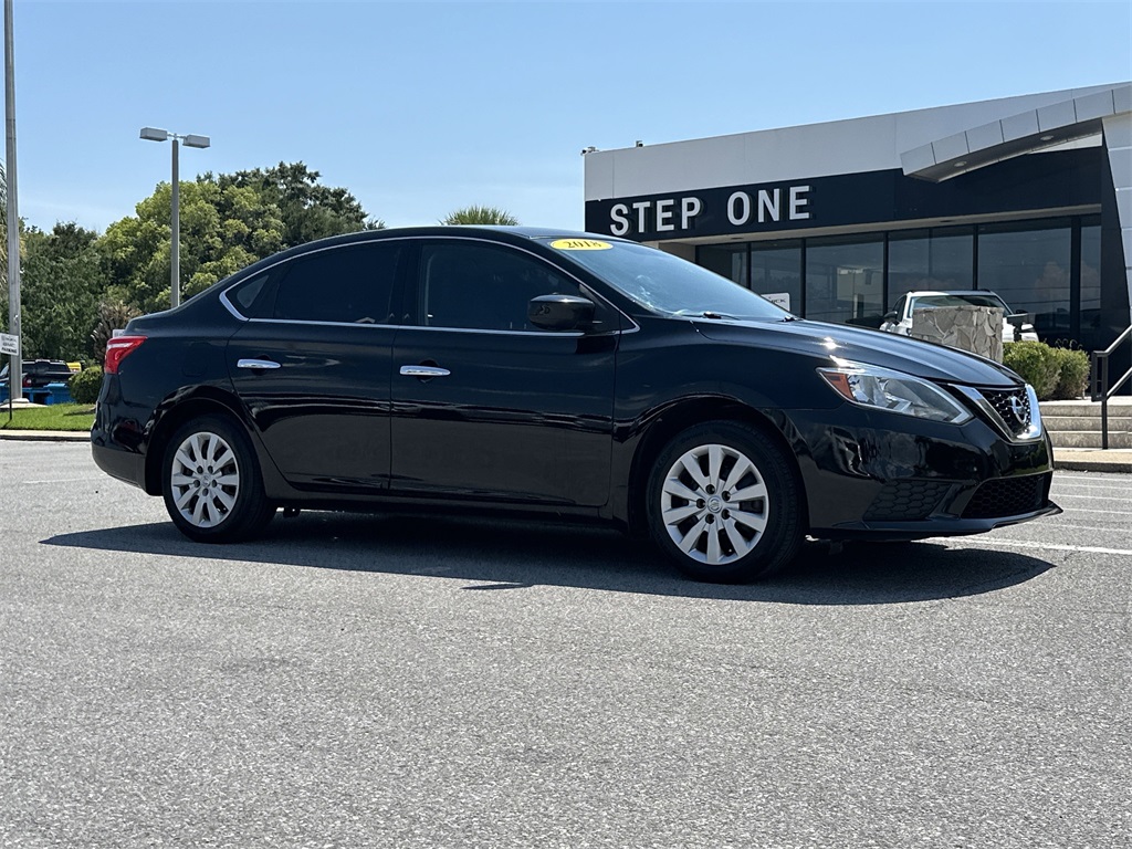 2018 Nissan Sentra S photo 4