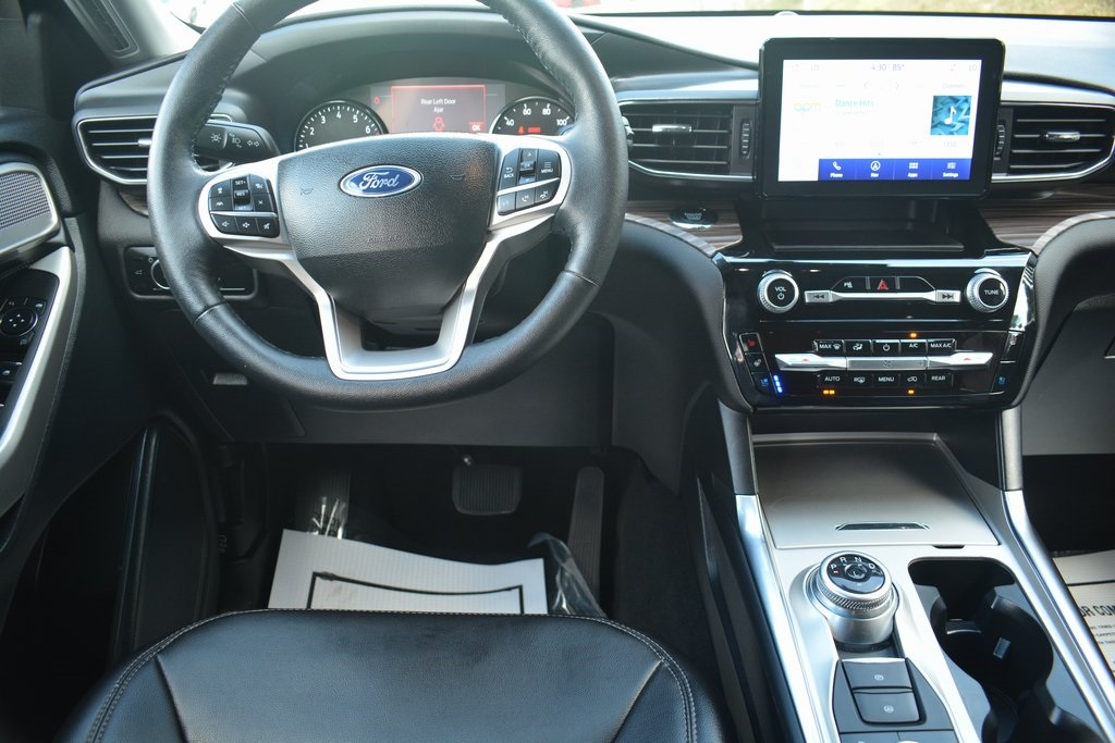 2024 Ford Explorer Limited photo 3