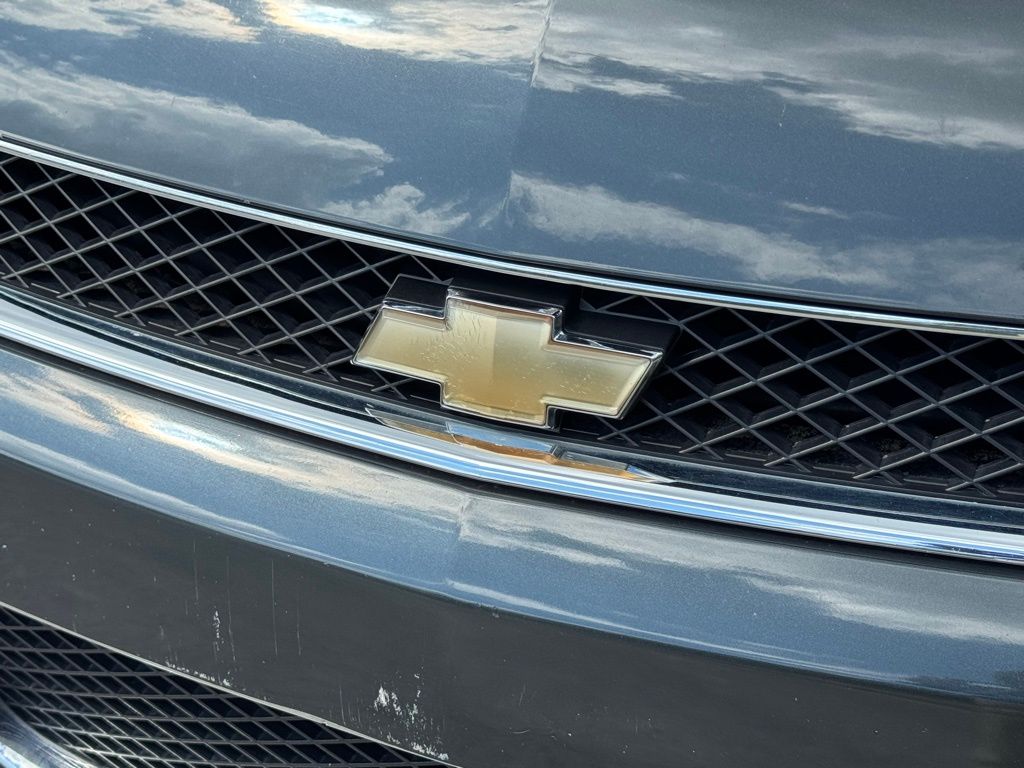 2014 Chevrolet Impala Limited LTZ Fleet photo 3