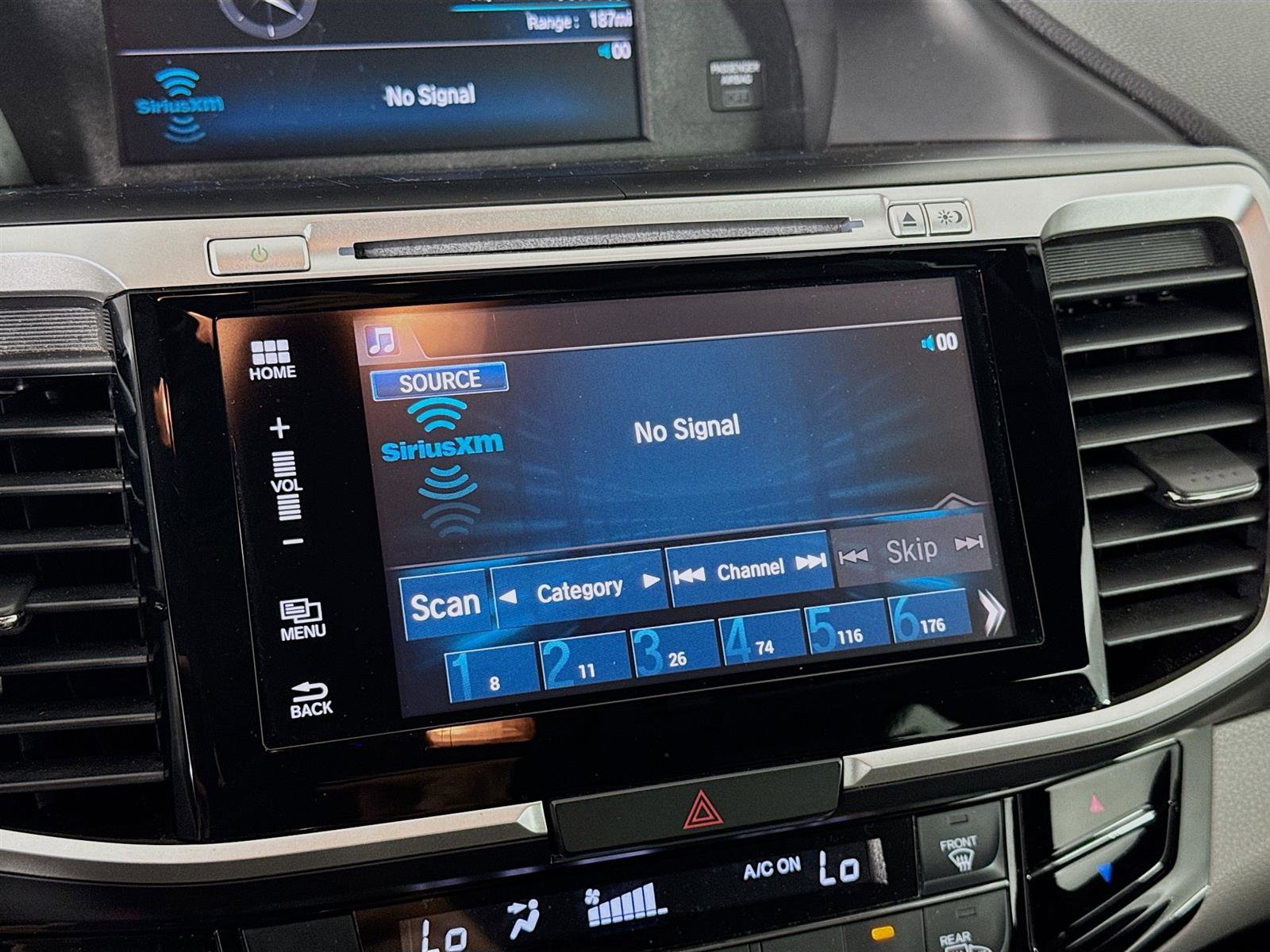 2016 Honda Accord EX-L photo 13