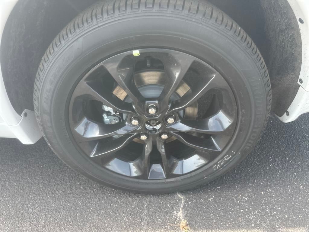 2025 Dodge Durango R/T Plus photo 17