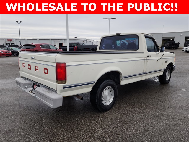 1989 Ford F-150 XL photo 3