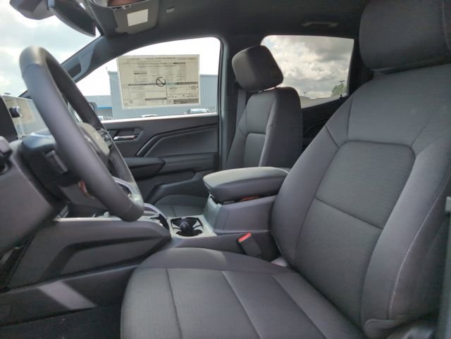 2025 Chevrolet Colorado Work Truck LT photo 9