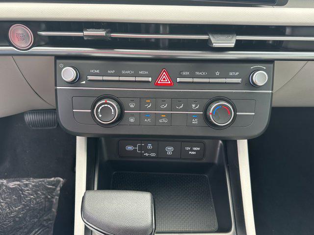 2025 Hyundai Tucson SE photo 23