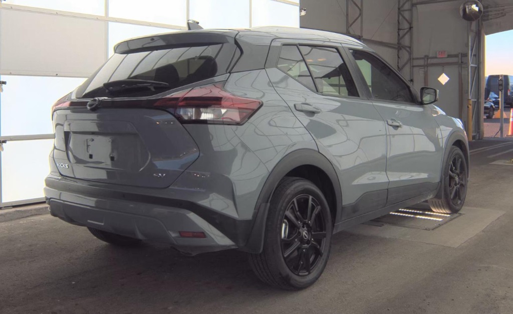 2023 Nissan Kicks SV photo 4