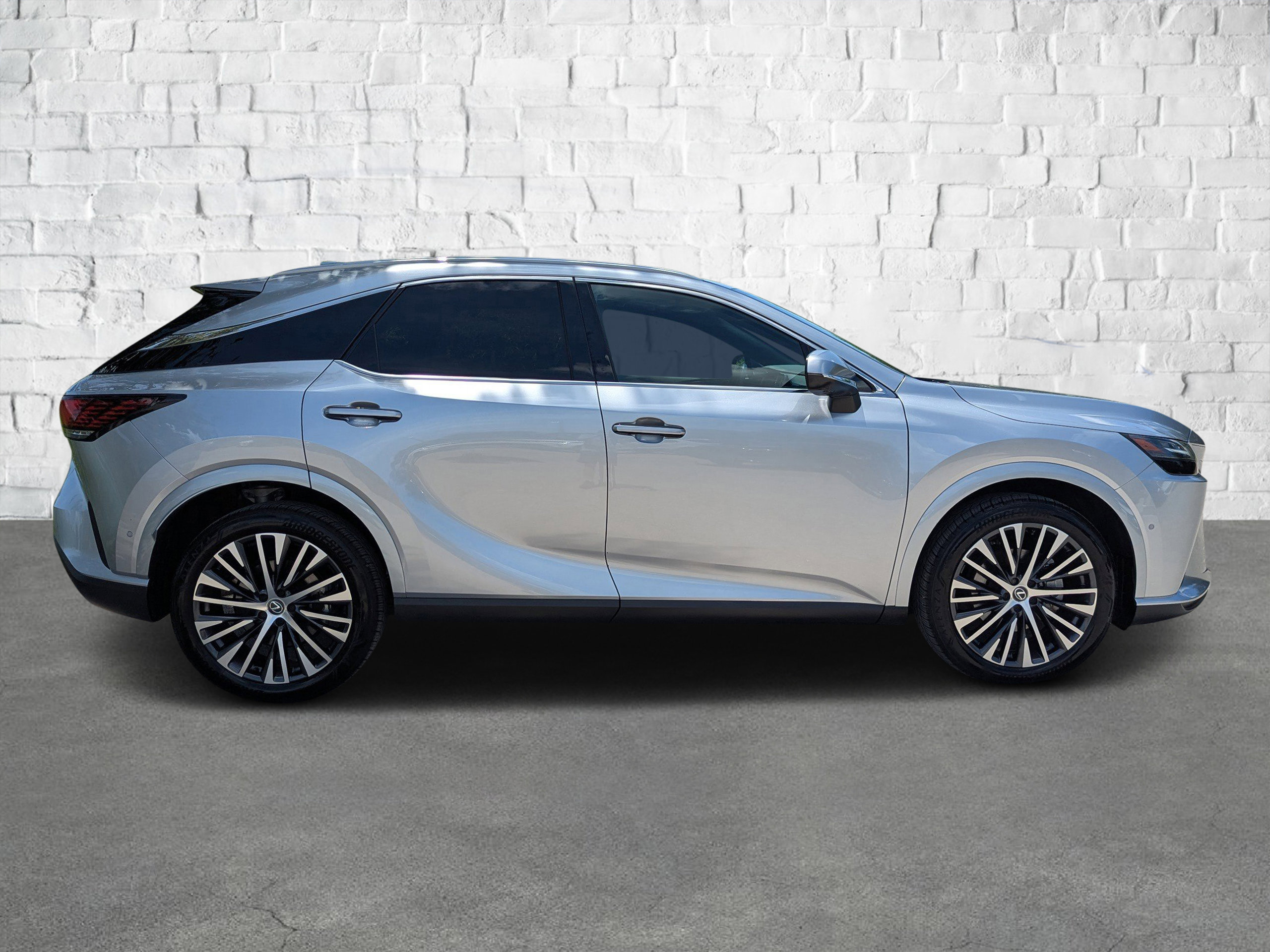 2025 Lexus RX 350 photo 3