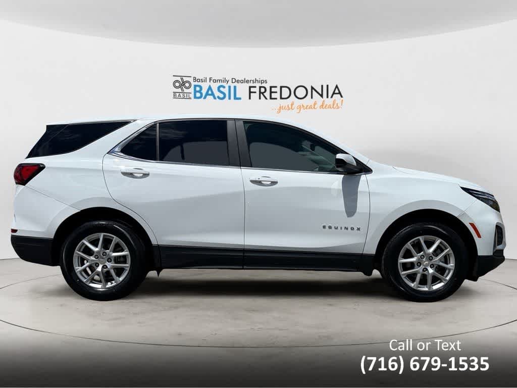 2023 Chevrolet Equinox LT photo 4