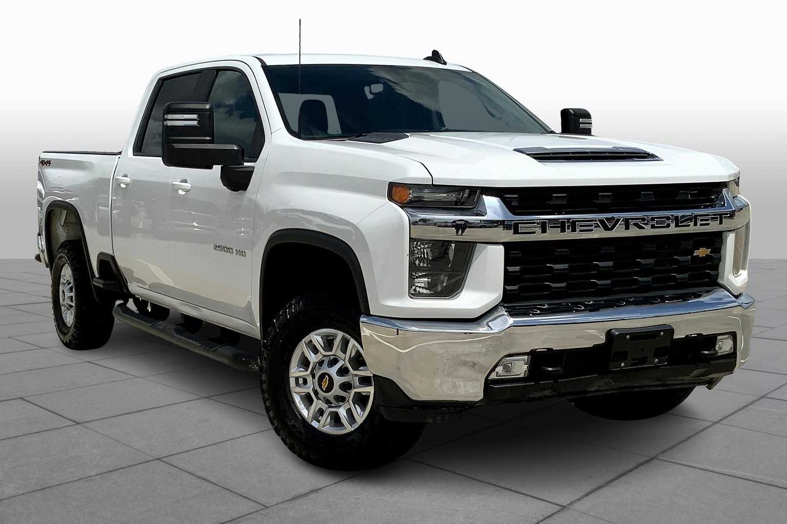 2020 Chevrolet Silverado 2500HD LT photo 2