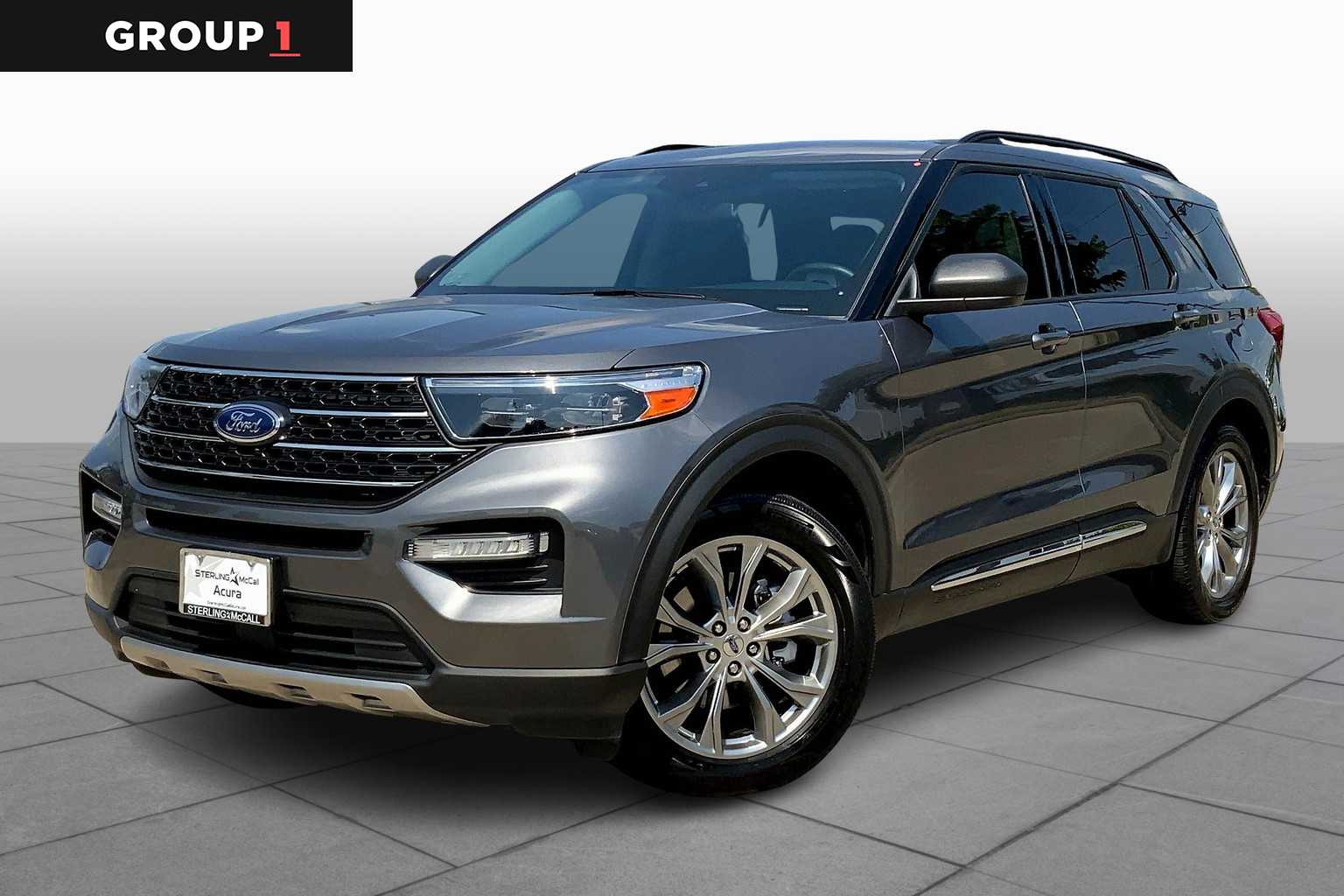 2022 Ford Explorer XLT's photo