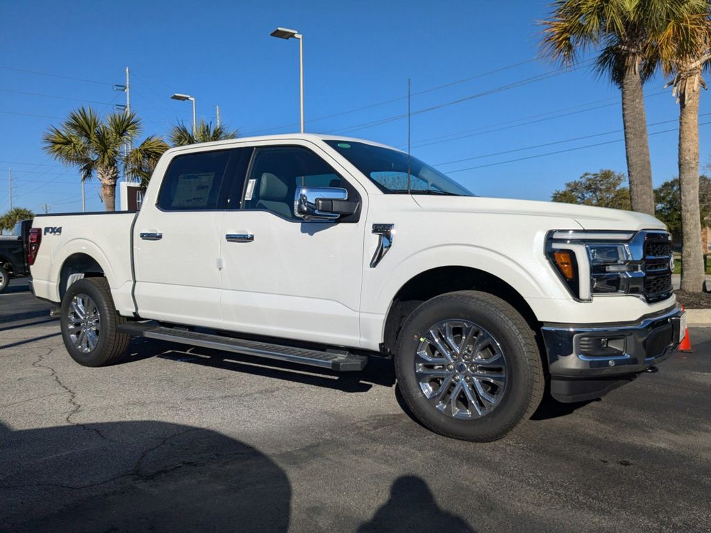 2025 Ford F-150 Lariat photo 2