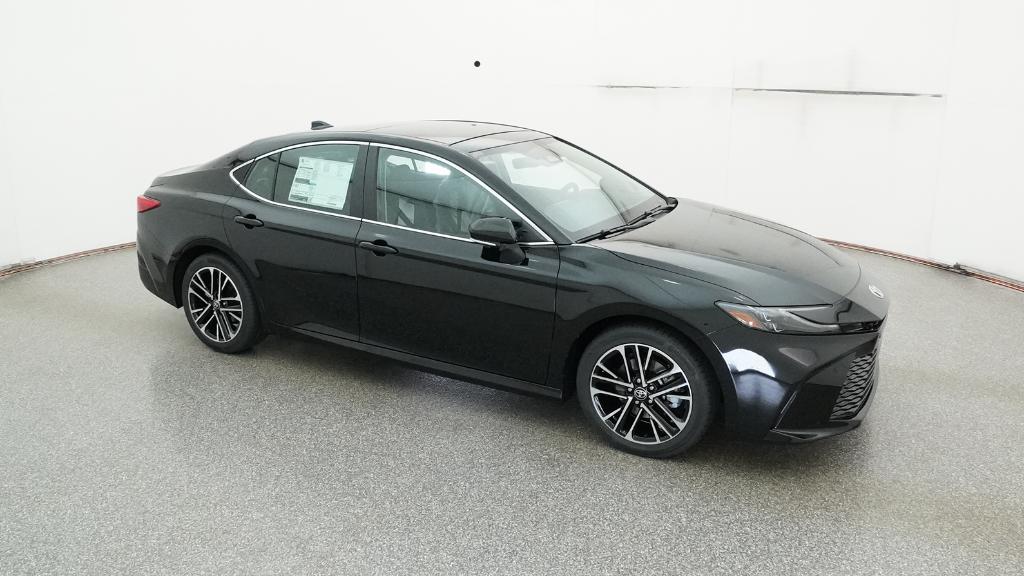2025 Toyota Camry XLE photo 25
