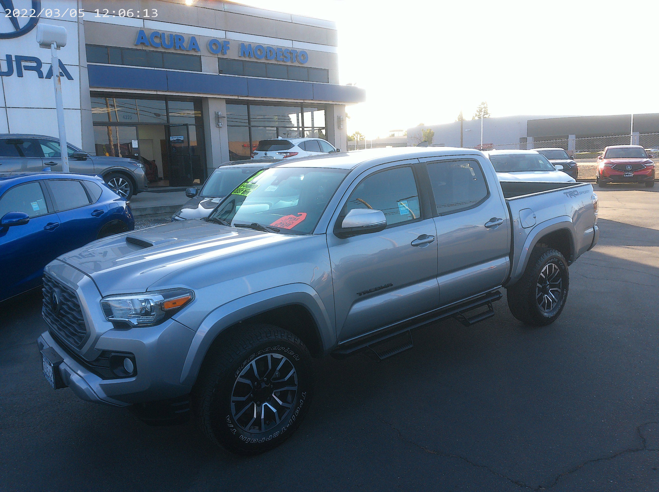 2020 Toyota Tacoma TRD Sport photo 4