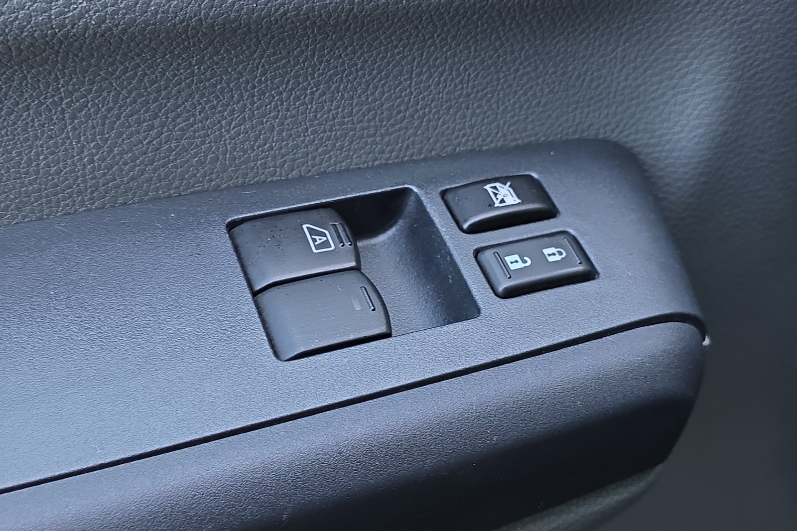 2020 Nissan NV3500 photo 7