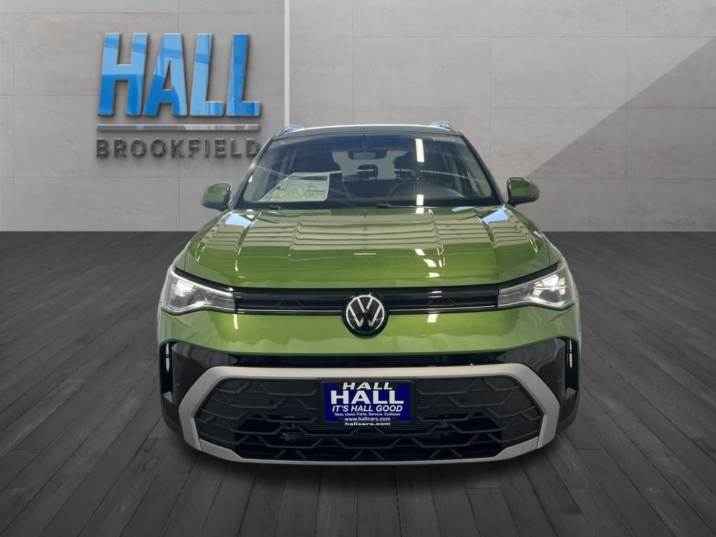 2025 Volkswagen Taos SE photo 7