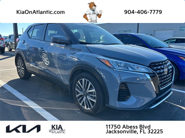 2023 Nissan Kicks SV's photo