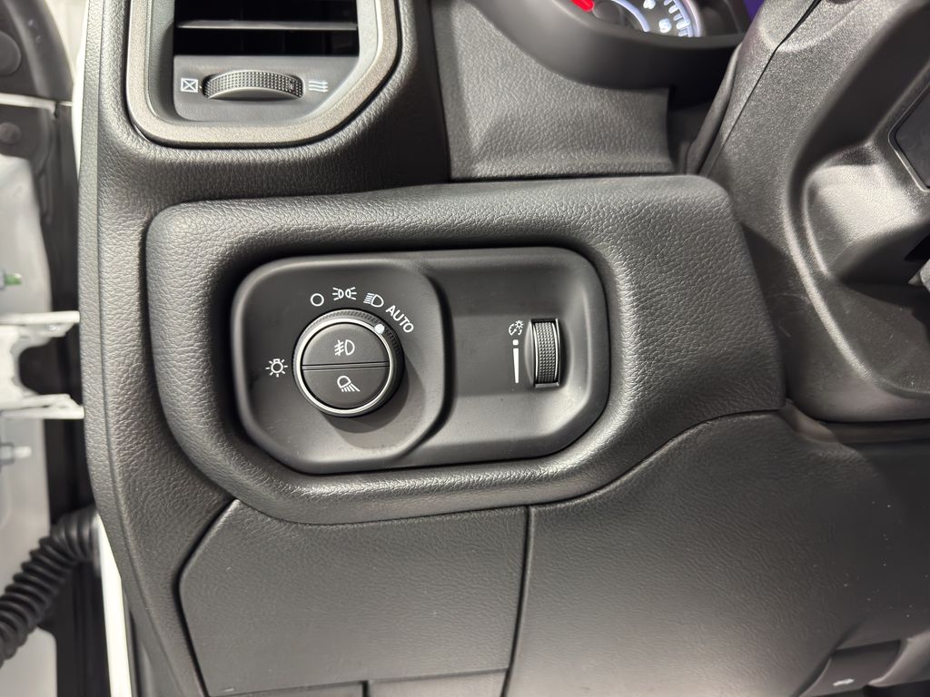 2025 Ram 3500 Tradesman photo 16