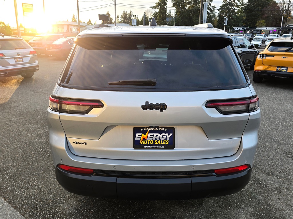 2024 Jeep Grand Cherokee Altitude photo 4