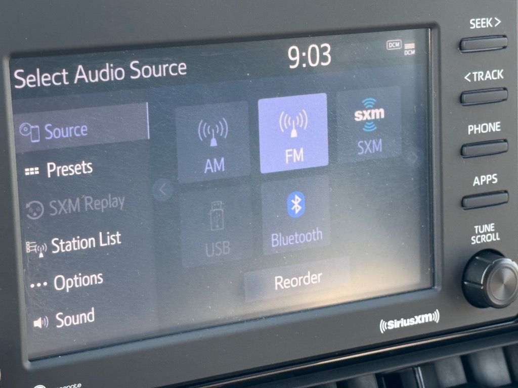 2022 Toyota RAV4 XLE photo 20