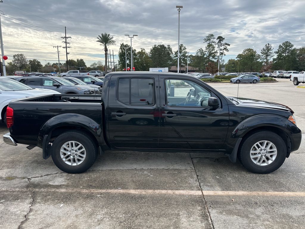 2019 Nissan Frontier Crew Cab SV photo 4
