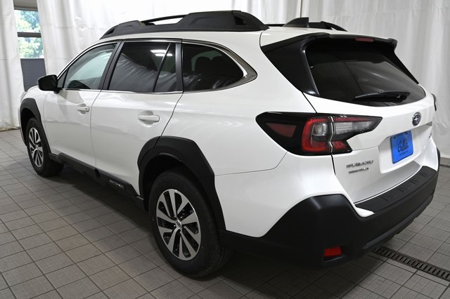 2025 Subaru Outback Premium photo 2