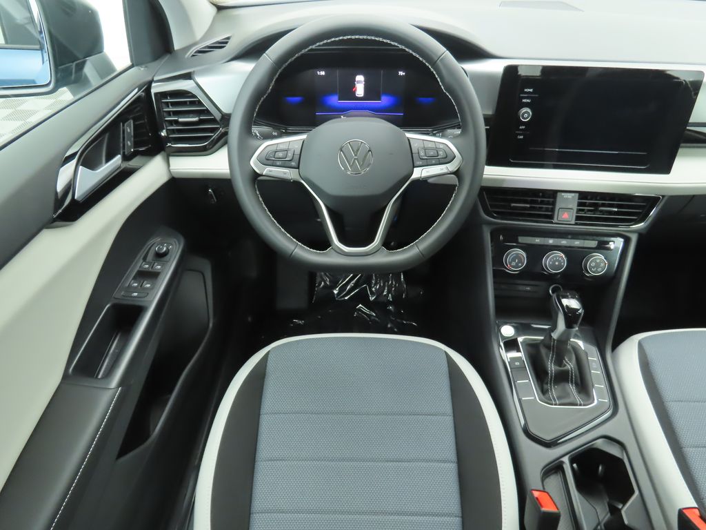 2025 Volkswagen Taos S photo 10