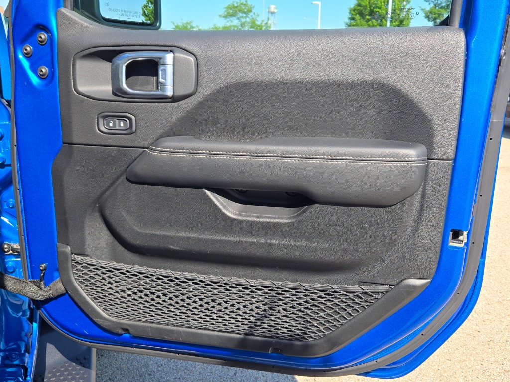 2021 Jeep Wrangler Unlimited Sahara 4xe photo 8
